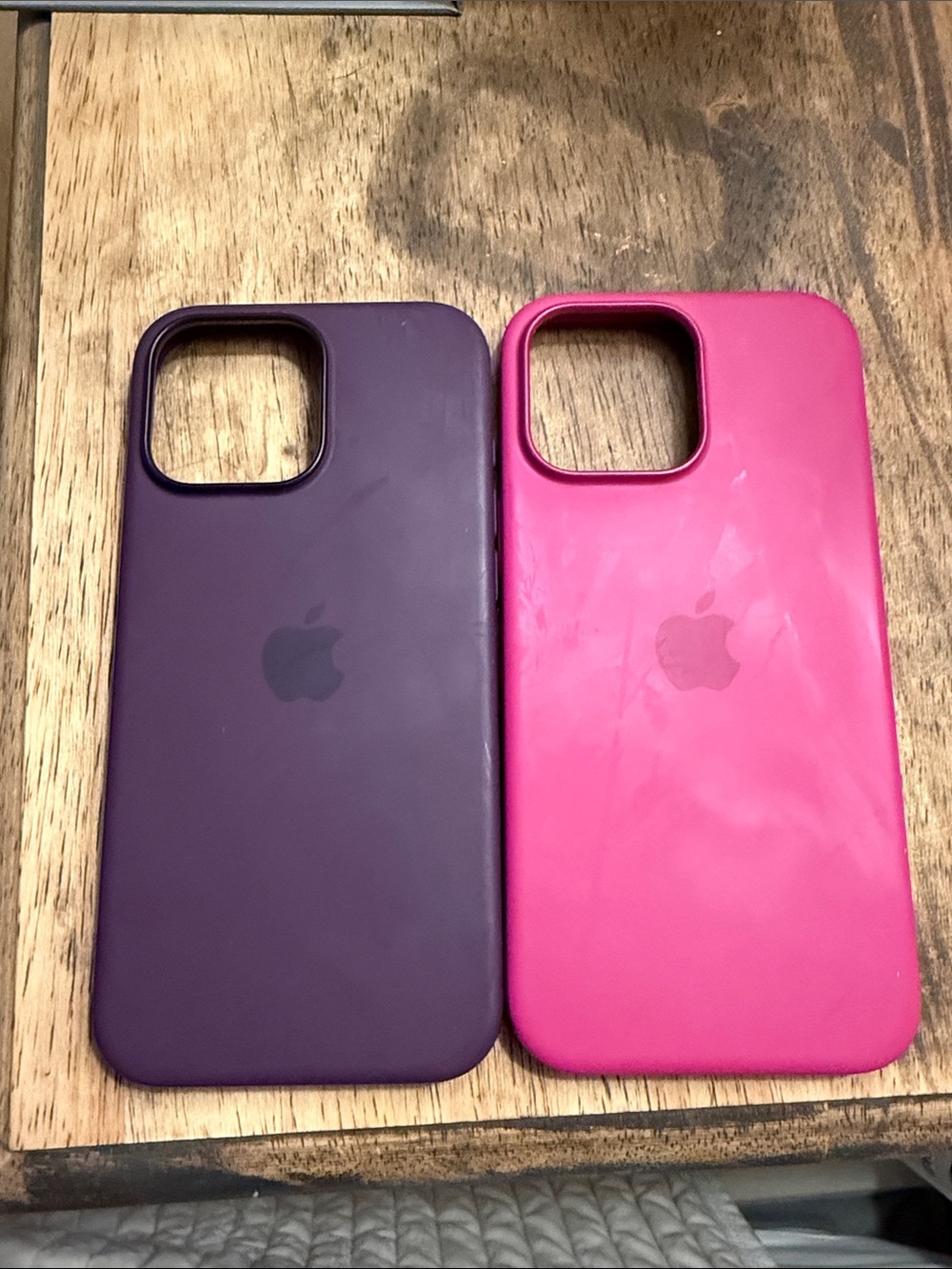 Apple 16 Pro Max -Silicone iPhone Case - Purple and Pink
